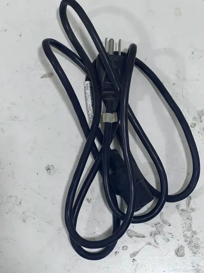 كاميرا سينمائية بلاك مجك 4k 6