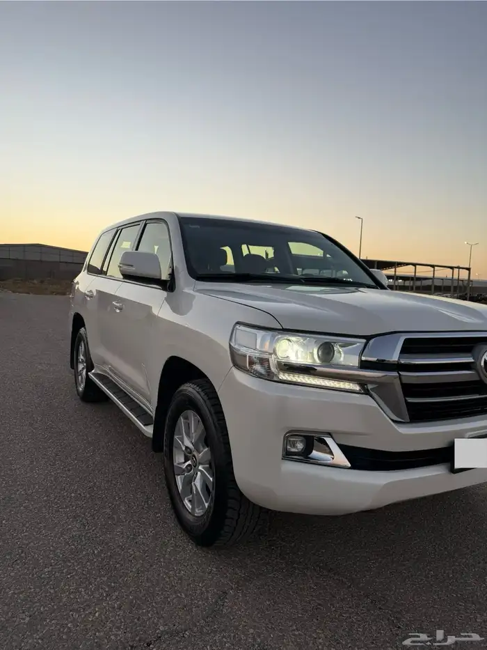 جيب لاندكروزر 2020 6 سلندر GXR1 8