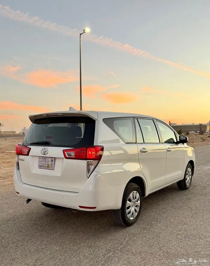 انوفا 2016 بنزين 8