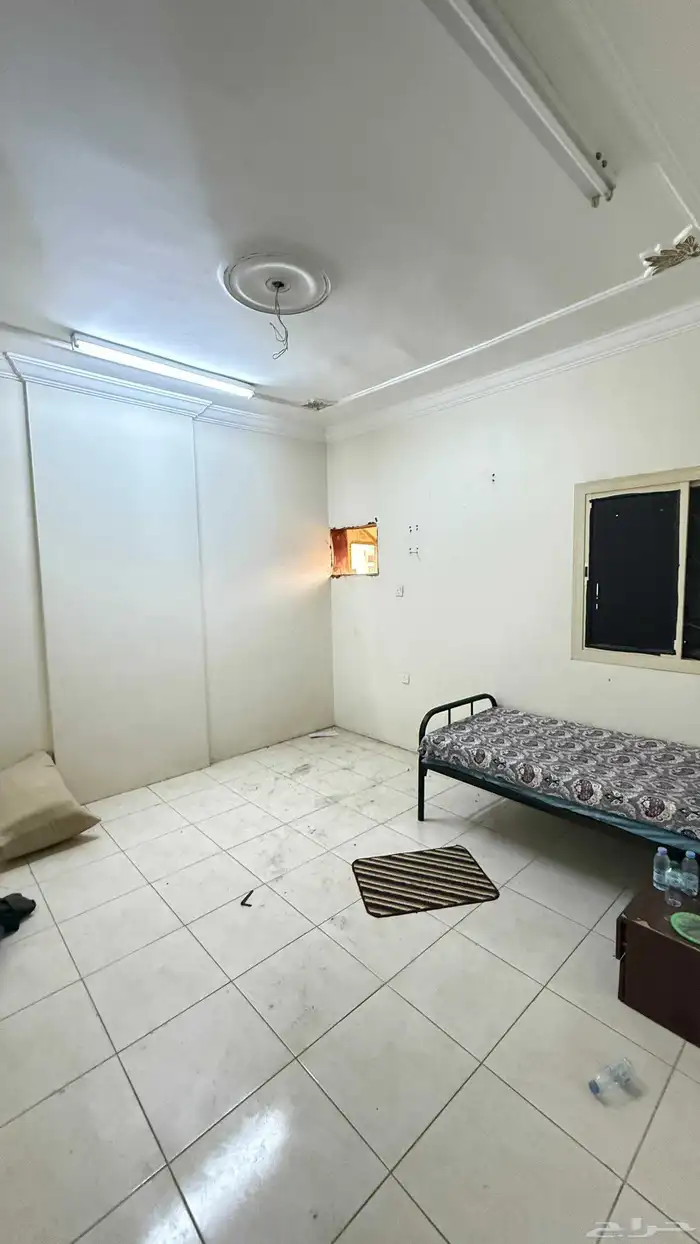 شقة عزاب للايجار 3غرف _ حي الحمدانية امام اسواق دبي 4