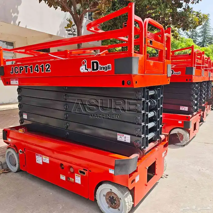 سيزر لفت للايجار scissor lifts All sizes For rent 3