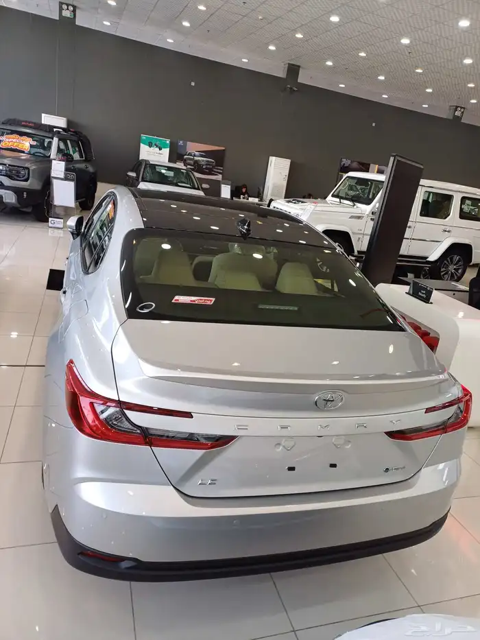 تويوتا كامري LE هايبرد موديل 2025 5