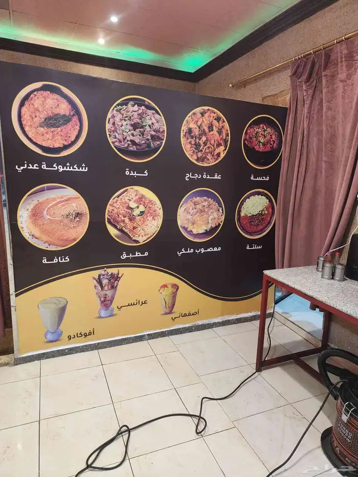 طباعة وتركيب جميع انواع الاستيكرات واللوحات التجارية 3