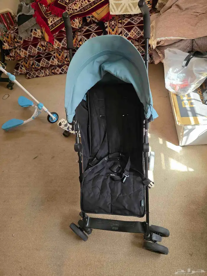 عربة أطفال بحاله جيده 0
