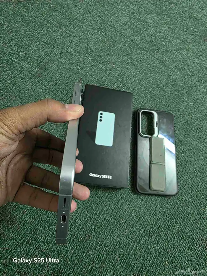 Samsung Galaxy S24 FE 3