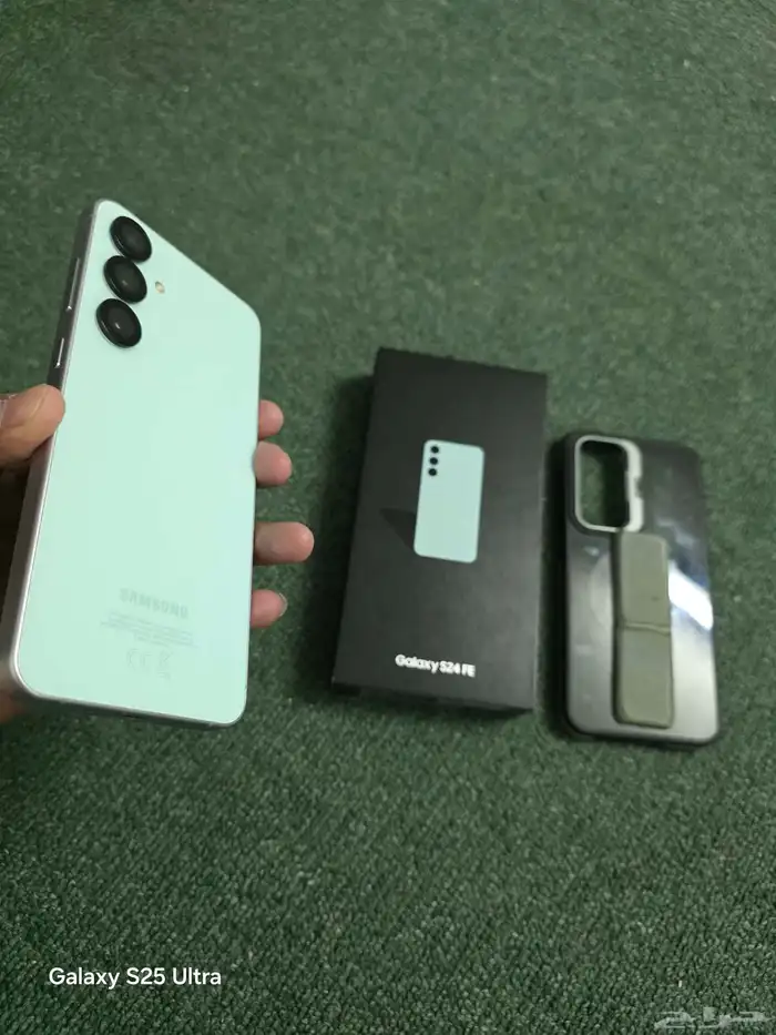 Samsung Galaxy S24 FE 4