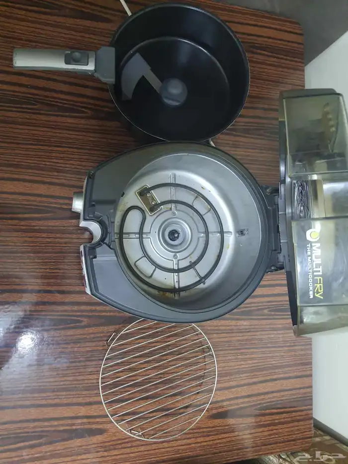 قلاية ديلونجي آخر اصدار بحاله ممتازة للبيع بالدمام 2