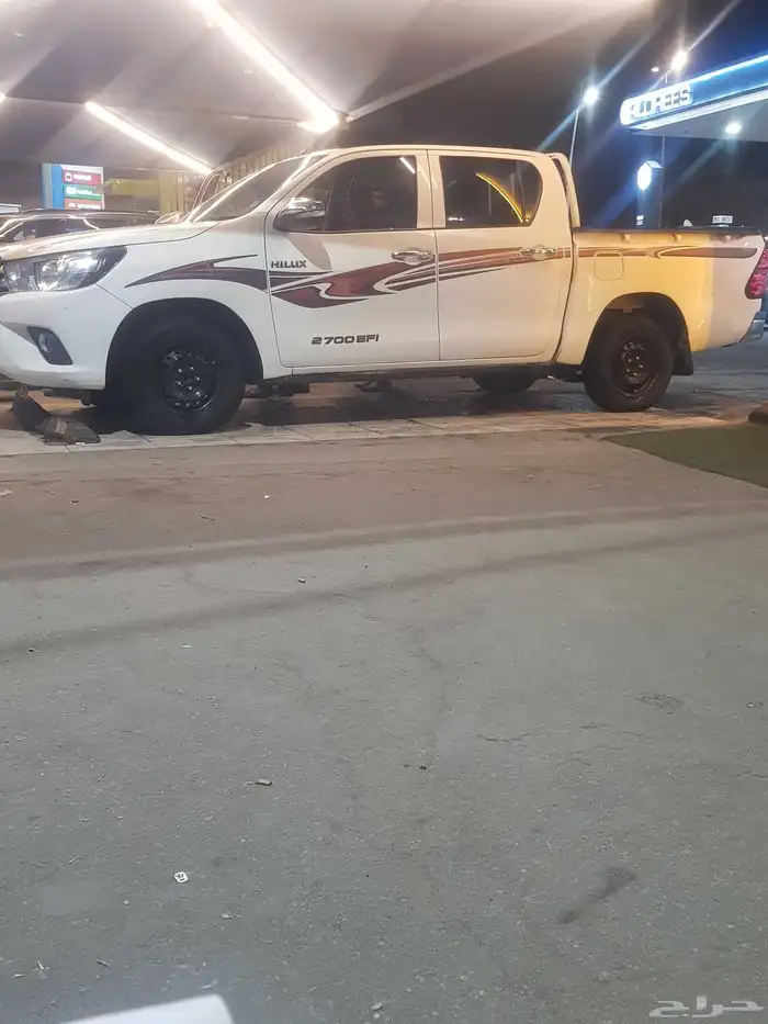 للبيع هايلكس 2016 قير عادي 1