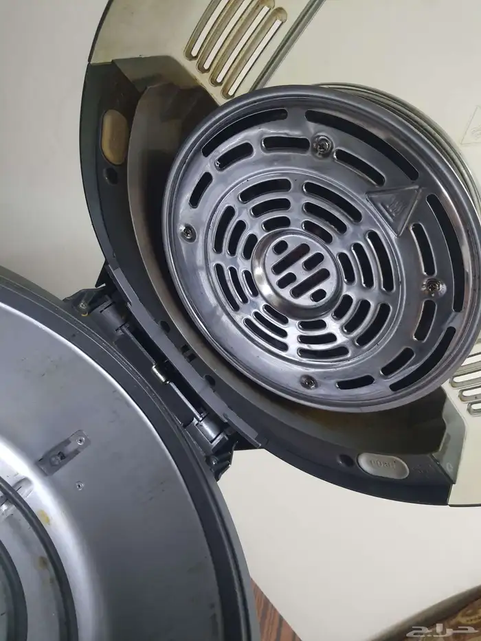 قلاية ديلونجي آخر اصدار بحاله ممتازة للبيع بالدمام 3