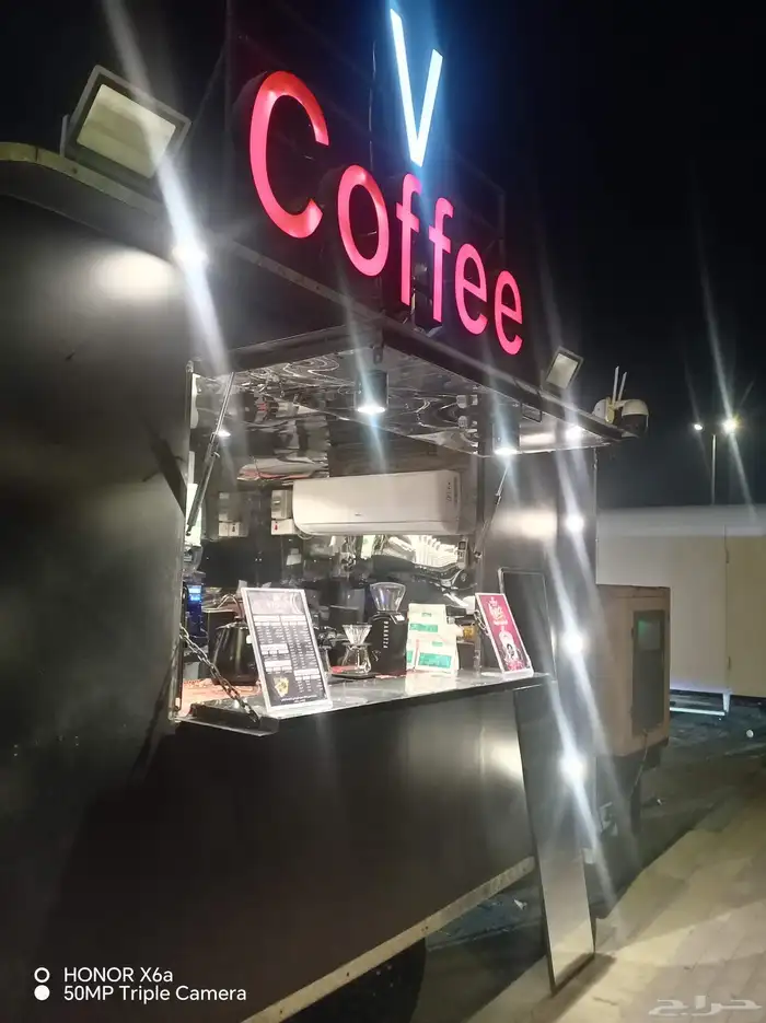 للبيع عربة فود ترك بمحتويتها 24