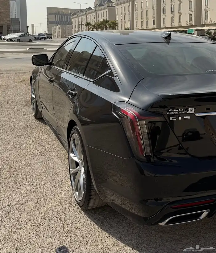 كاديلاك CT5 2022 فئة سبورت مواصفات مميزة ضمان الوكيل كدلك 11