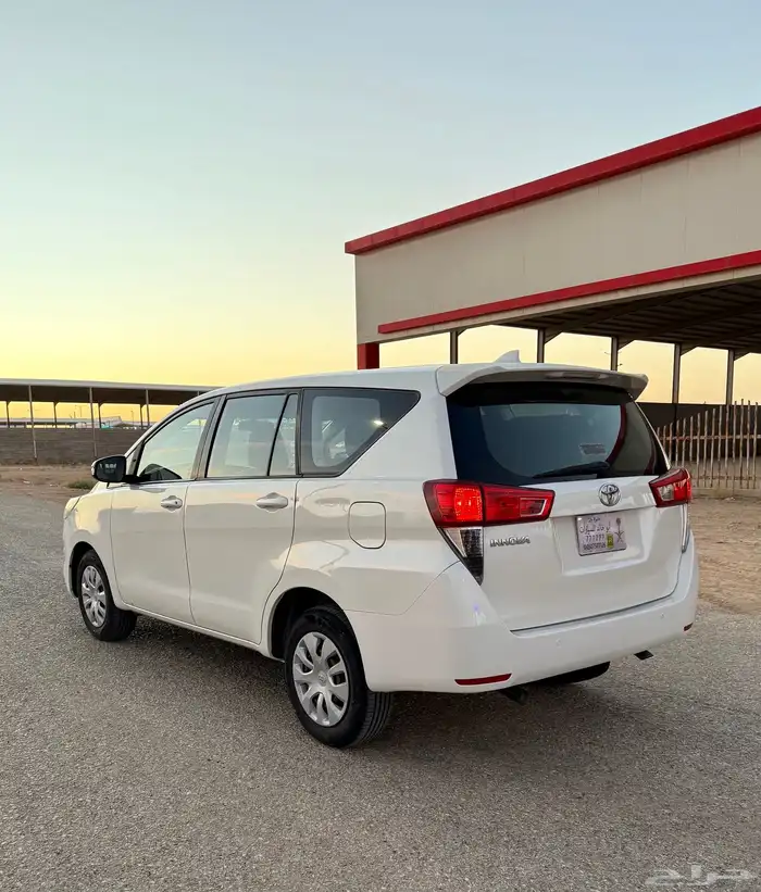 انوفا 2016 بنزين 4