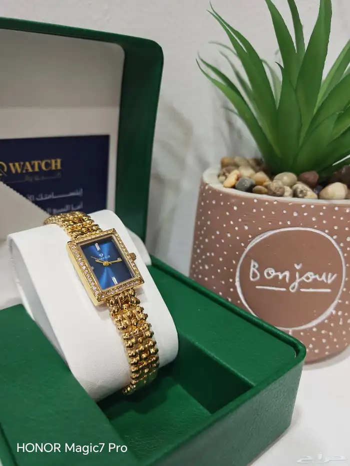 ساعات نسائية 21