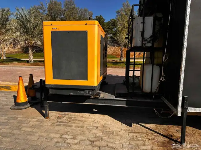 للبيع عربة فود ترك بمحتويتها 11