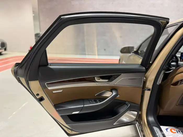 النوع اودي W12 6