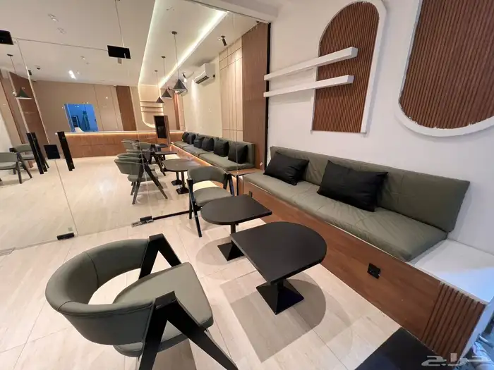 محل جديد جاهز للبيع في محايل 5