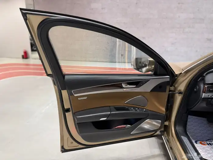 النوع اودي W12 4