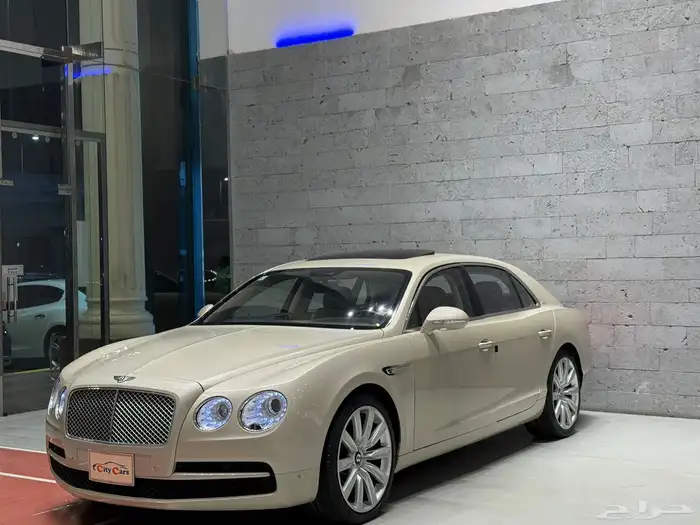 العداد 52الف الموديل 2014 النوع بنتلي فلنج اسبير 2