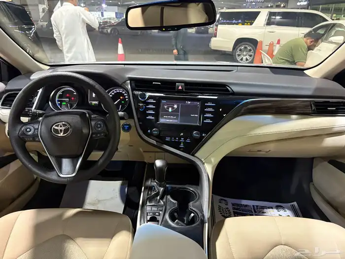 تويوتا كامري GLE 2020 8