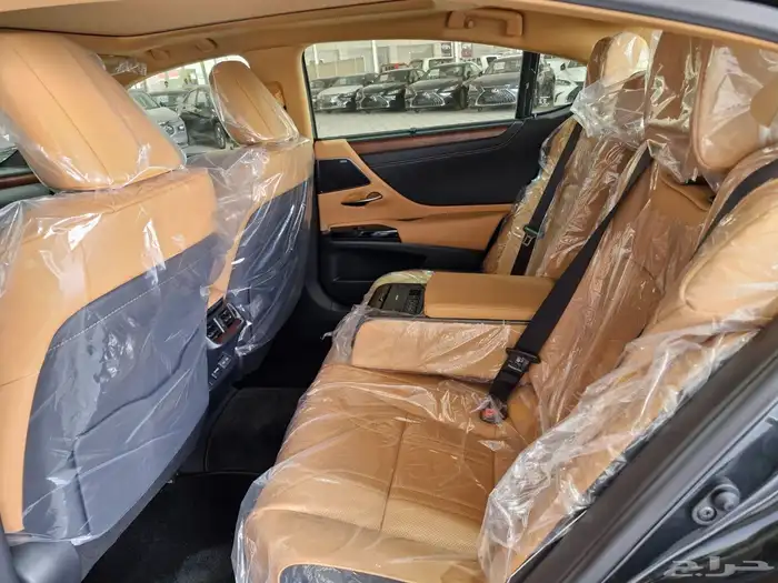 لكزس ES350 فئةDD الساير 2025 (266900)شامل الضريبة 4