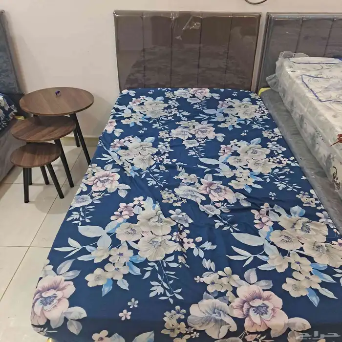 اربعه اسره مع مراتب جديده للبيع استعمال اقل من سنه 2