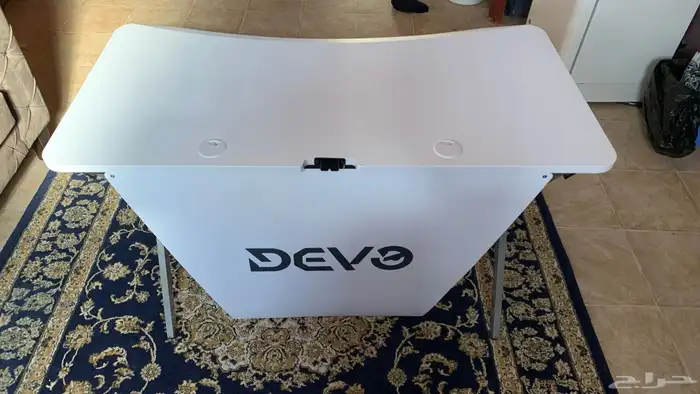 طاولة قيمنق 4