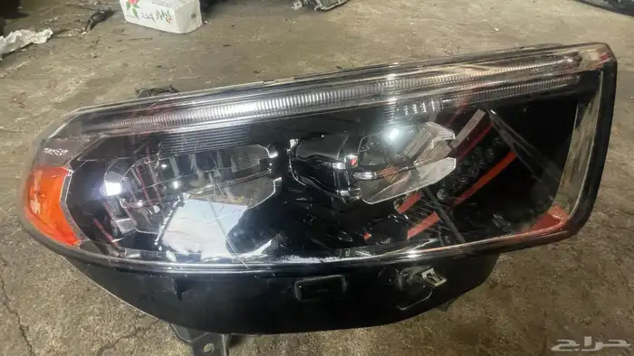 للبيع شمعه فورد اكسبلور 2021 3