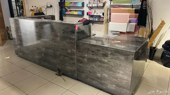 طاولات حفلات وكراسي حفلات نابليون ذهبي وكاونتر محلات 5