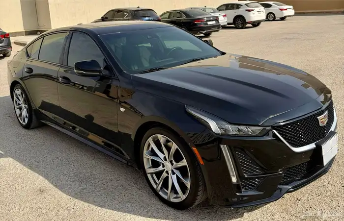 كاديلاك CT5 2022 فئة سبورت مواصفات مميزة ضمان الوكيل كدلك 12