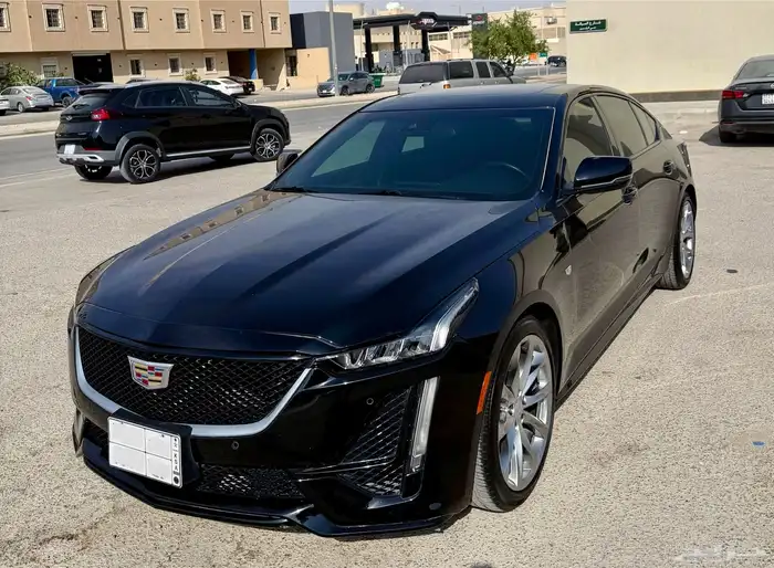 كاديلاك CT5 2022 فئة سبورت مواصفات مميزة ضمان الوكيل كدلك 14