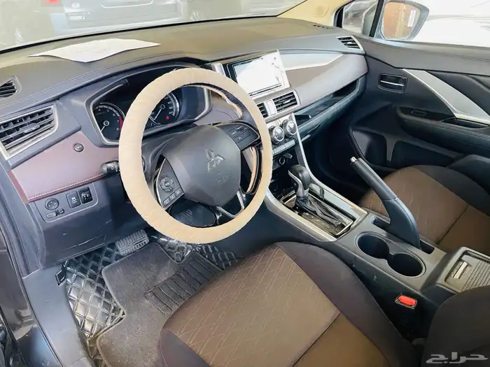 ميتسوبيشي اكسباندر كروس 2023 مستعمل 5