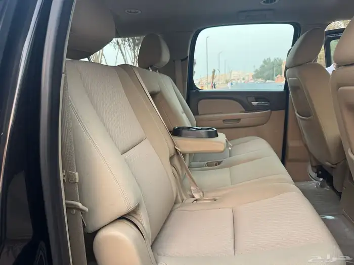 شيفرولية سوبربان 2013 اسود ملكي نظيف للبيع 29