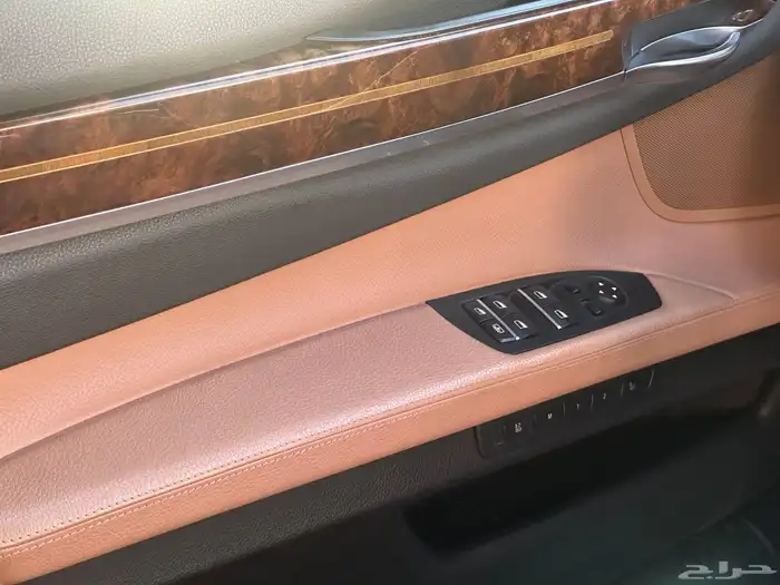 للبيع بي ام دبليو 740 فل كامل موصفات خاصه 24