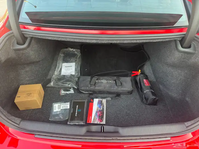 دودج تشارجر سكات باك SRT.8 مديل 2022 38