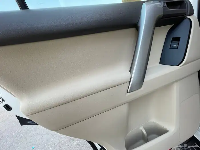 تويوتا- برادو-2022-TXL-بنزين-V6-دبل- بحالة الوكالة 17