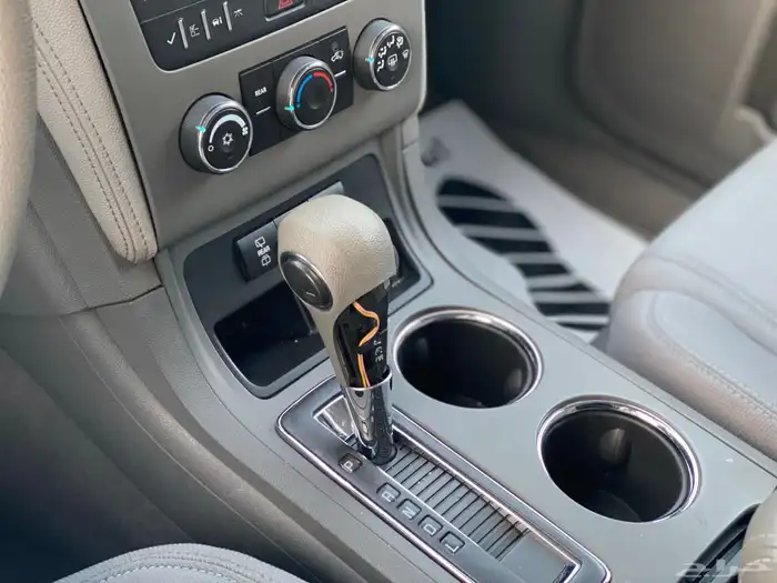 شيفروليه ترافيرس 16