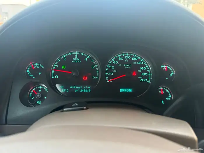 شيفرولية سوبربان 2013 اسود ملكي نظيف للبيع 39