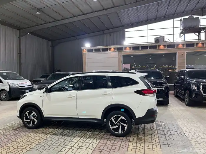 تويوتا راش 2023 فل كامل سعودي نظيف 3