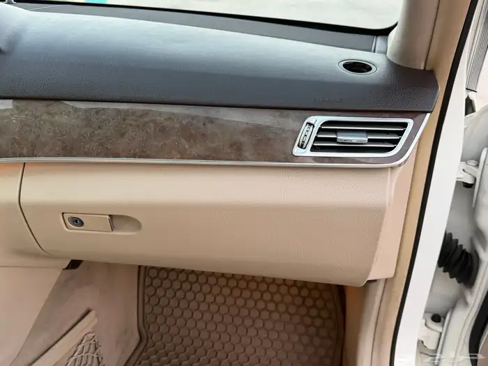 مرسيدس E350 فل 2014 كندي 33