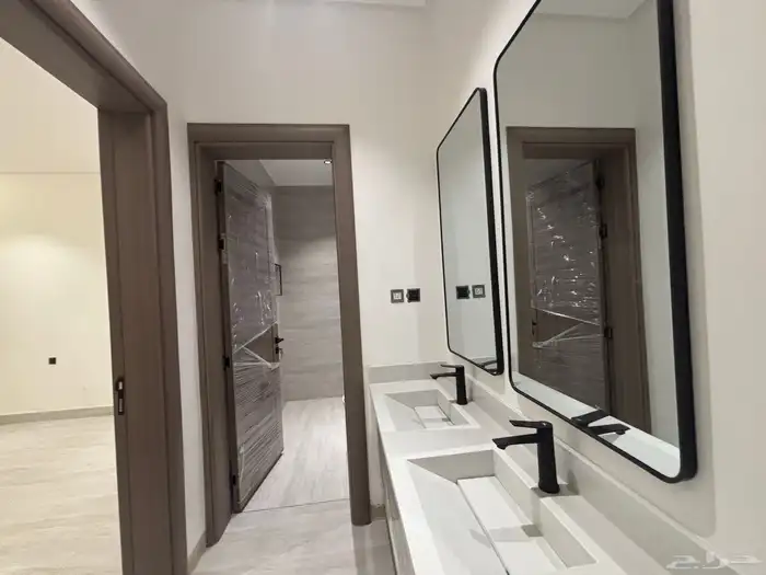 دور ارضي ويوجد دور علوي للبيع 5