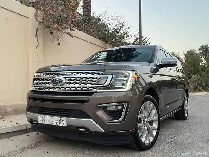 فورد إكسبيديشن بلاتينوم 2019 (Platinum) وارد الجزيرة مخزن 4