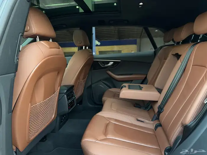 اودي Q8 2023 S line عداد 25 الف على الضمان 8