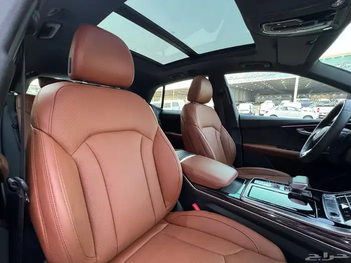 اودي Q8 2020 S line عداد 46 الف على الضمان 10