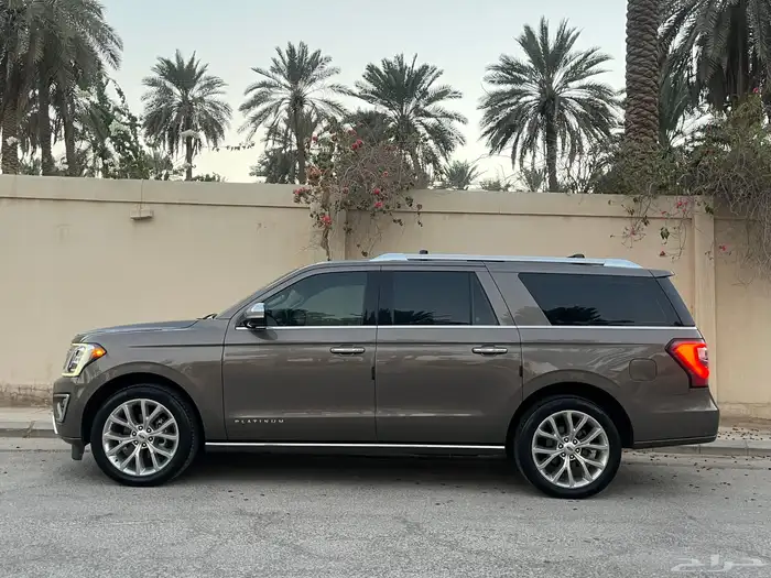 فورد إكسبيديشن بلاتينوم 2019 (Platinum) وارد الجزيرة مخزن 20