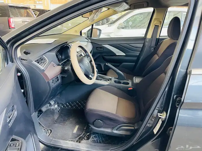 ميتسوبيشي اكسباندر كروس 2023 مستعمل 9