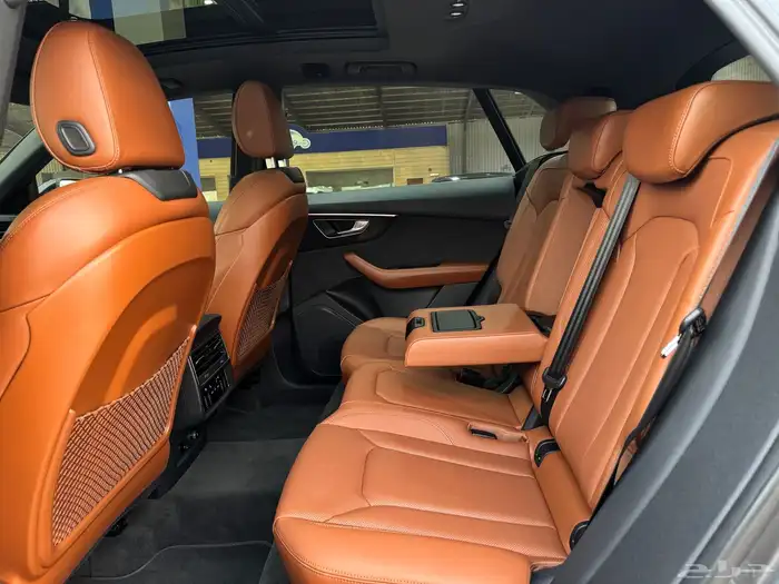 اودي Q8 2020 S line عداد 46 الف على الضمان 7