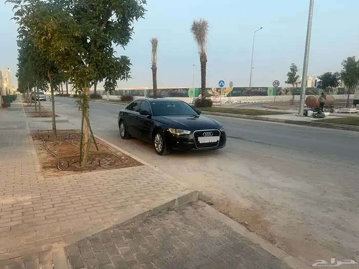 اودي A6 اللون اسود نظيفة 0