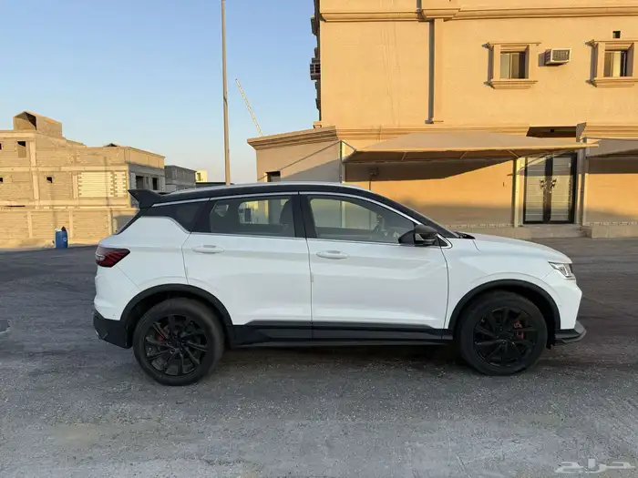 جيلي كولراي بلس 2023 11