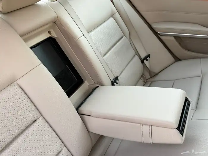 مرسيدس E350 فل 2014 كندي 40