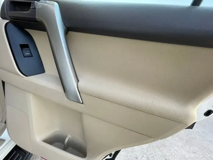 تويوتا- برادو-2022-TXL-بنزين-V6-دبل- بحالة الوكالة 24